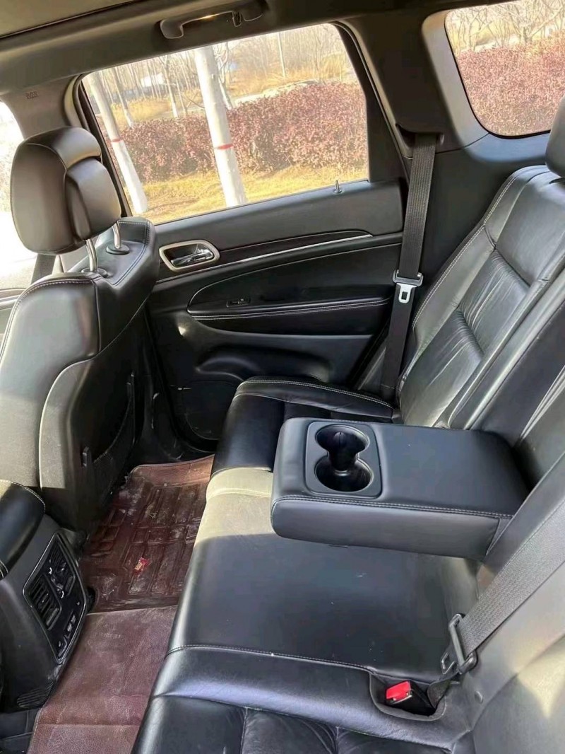 聊城15年Jeep大切诺基10