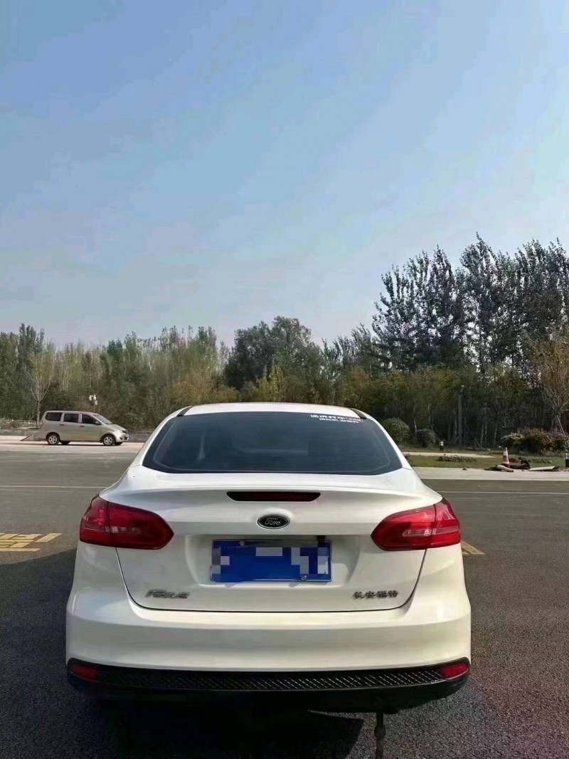 聊城16年福特福克斯5