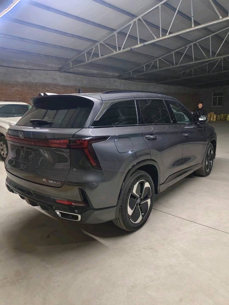 石家庄24年长安汽车CS757