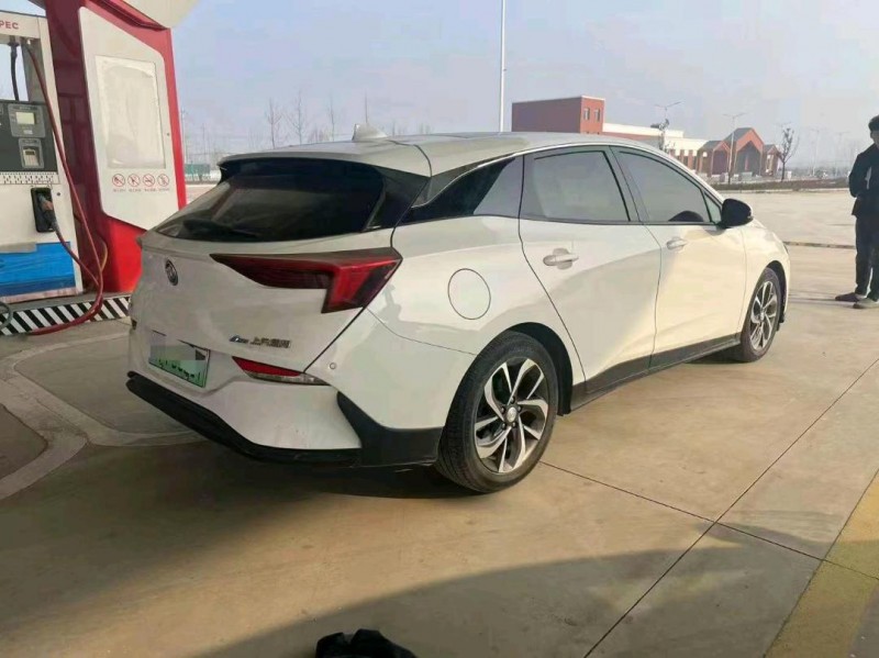 枣庄21年别克velite64