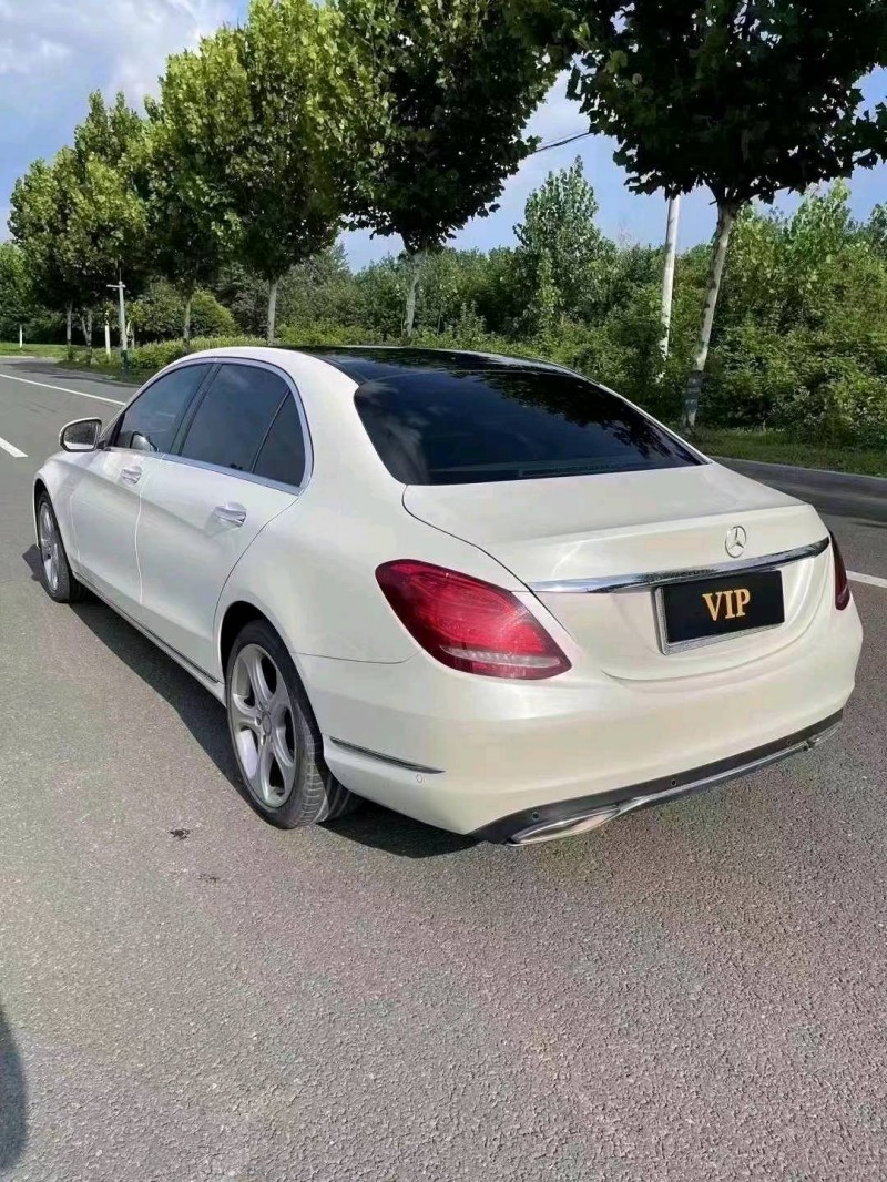 东营17年奔驰C4