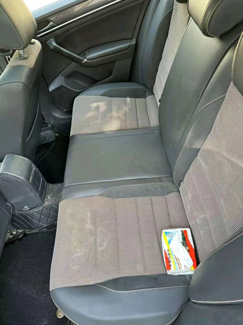 枣庄17年大众蔚领5