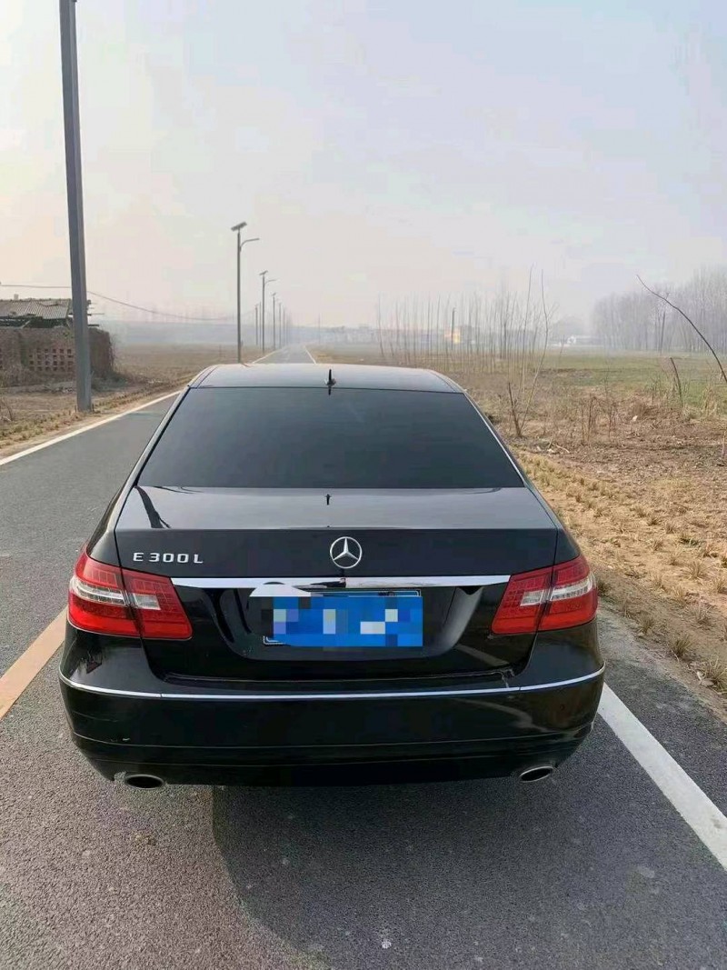 东营13年奔驰E5