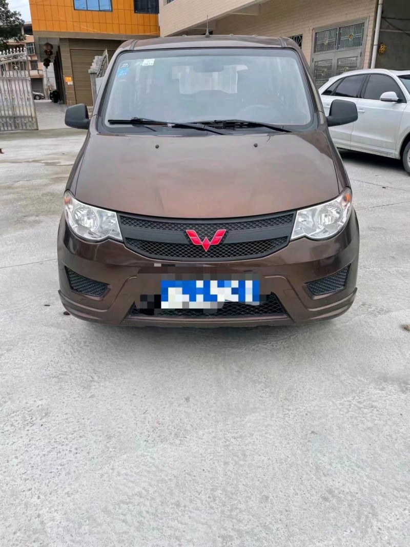 濟南17年五菱汽車宏光1