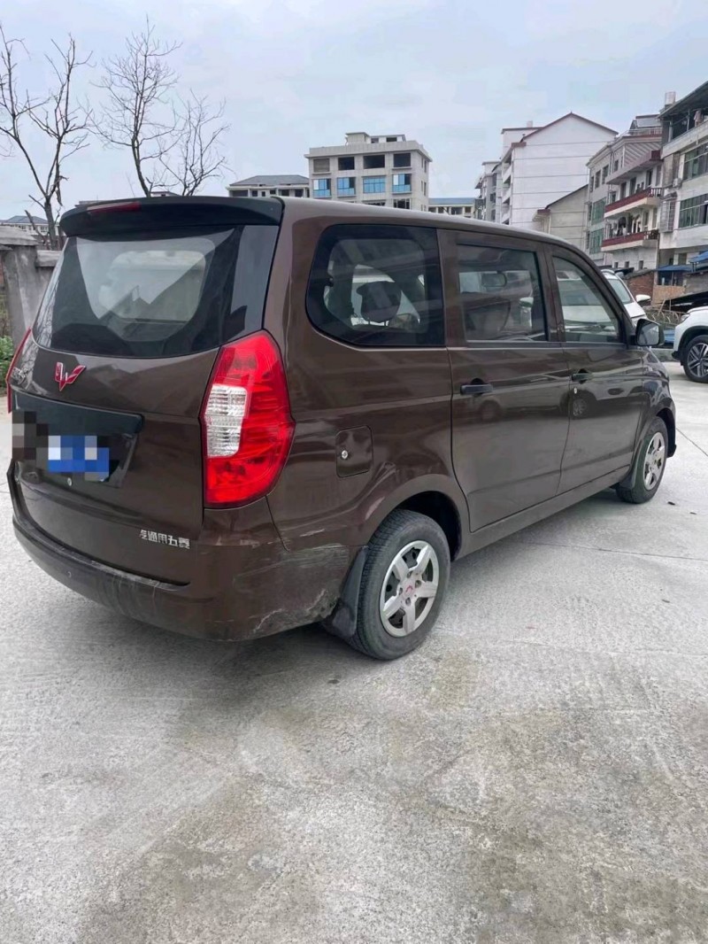 濟南17年五菱汽車宏光7