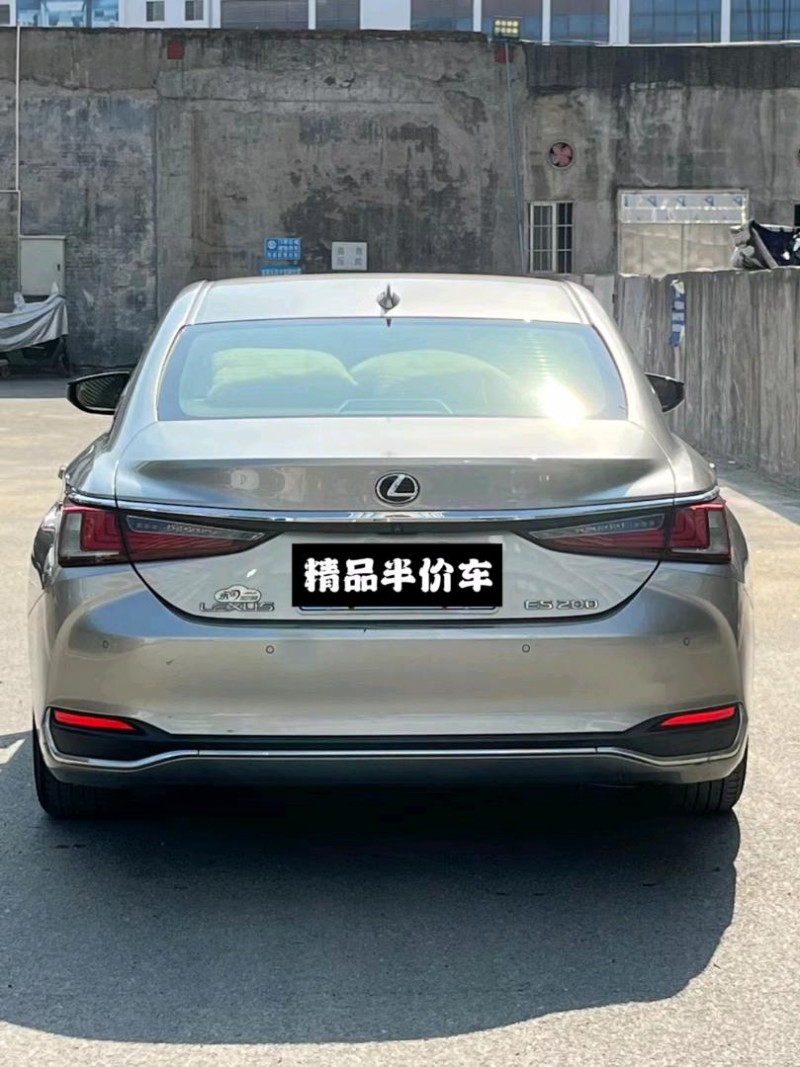广州19年雷克萨斯ES3