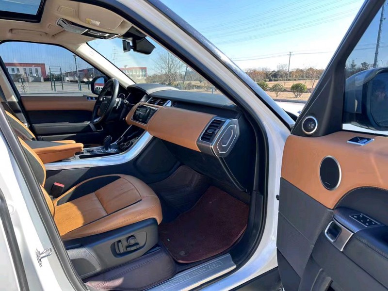 盐城19年路虎揽胜运动5