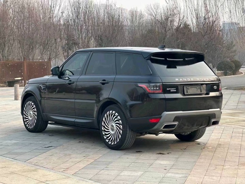 东营19年路虎揽胜运动7