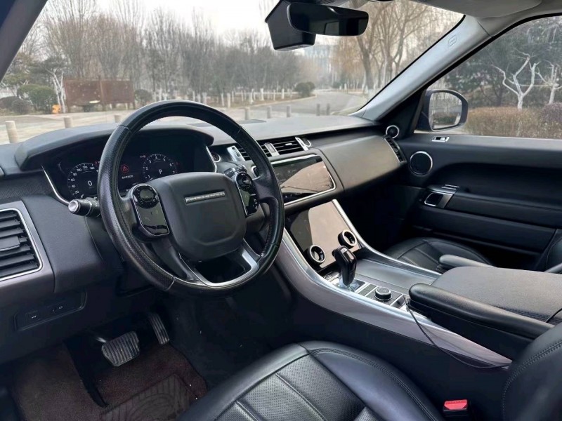 东营19年路虎揽胜运动8