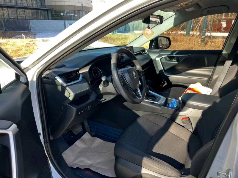 淄博21年丰田RAV4荣放5