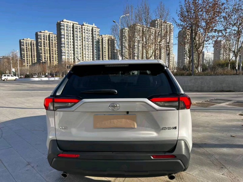 淄博21年丰田RAV4荣放7