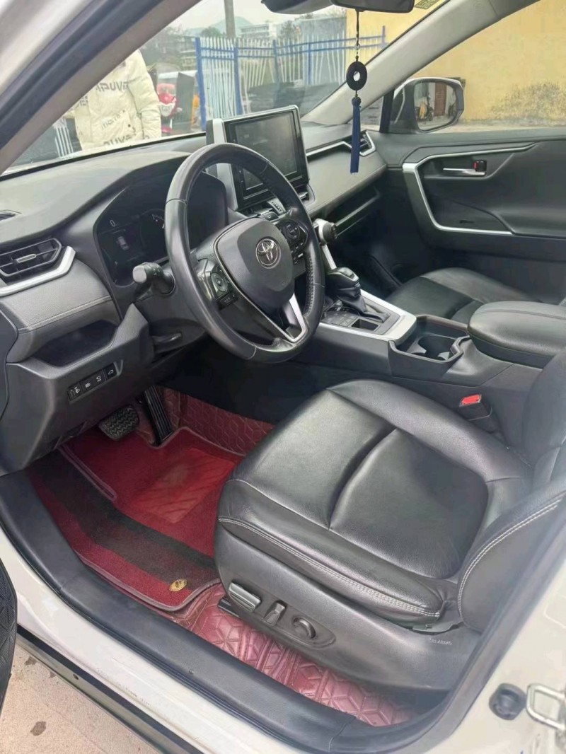 衡陽20年豐田RAV4榮放7