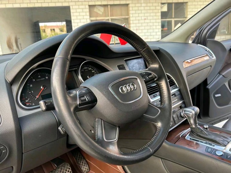 东营15年奥迪Q74