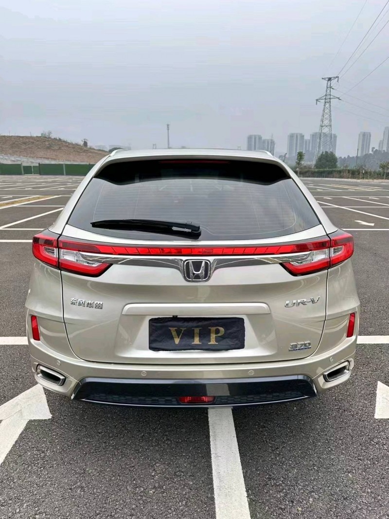 宜昌20年本田URV6