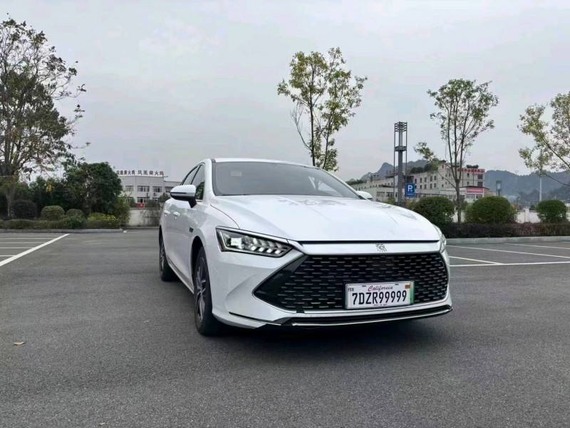 重庆22年比亚迪秦2