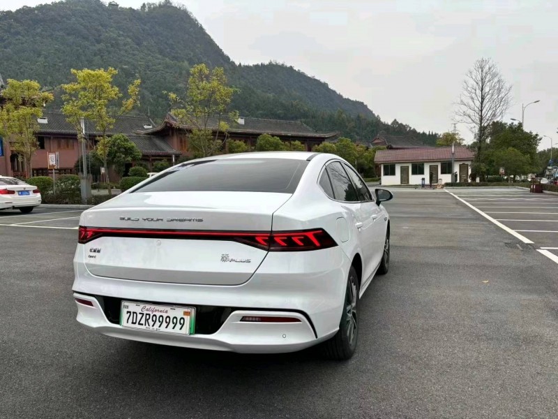 重庆22年比亚迪秦5