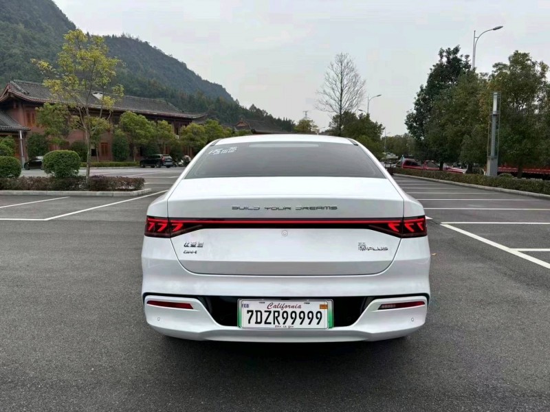 重庆22年比亚迪秦9