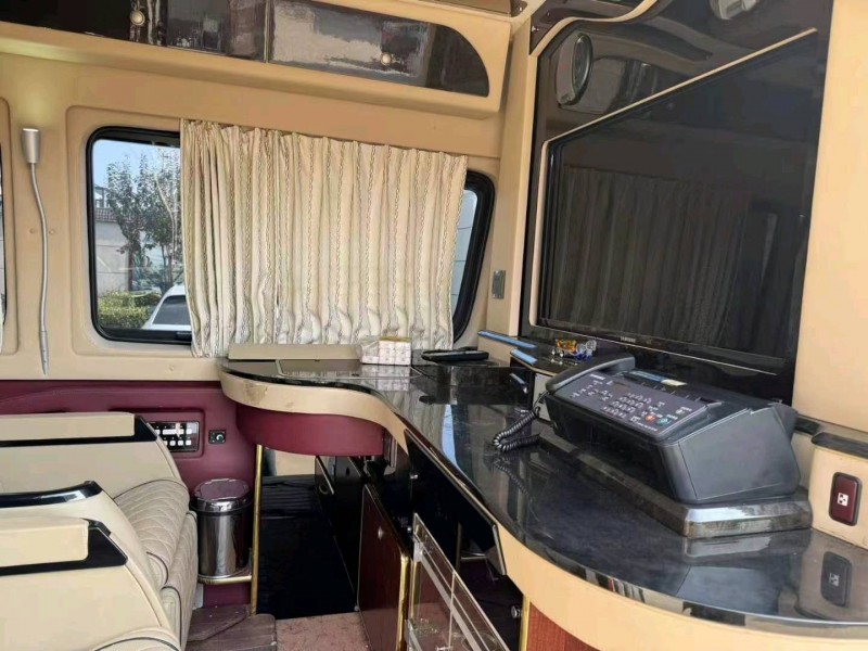 邯郸14年奔驰斯宾特4