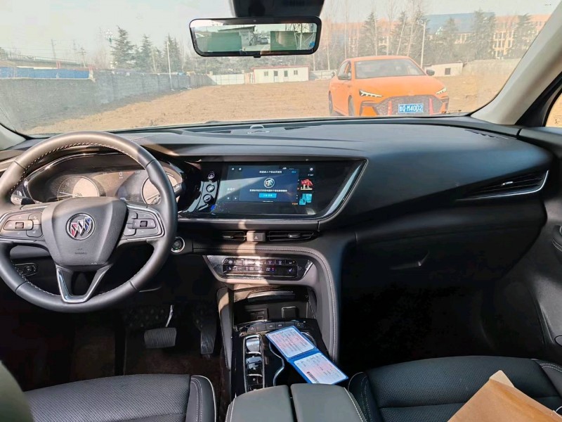 临沂22年别克昂科旗8