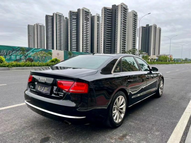 东莞11年奥迪A8L8
