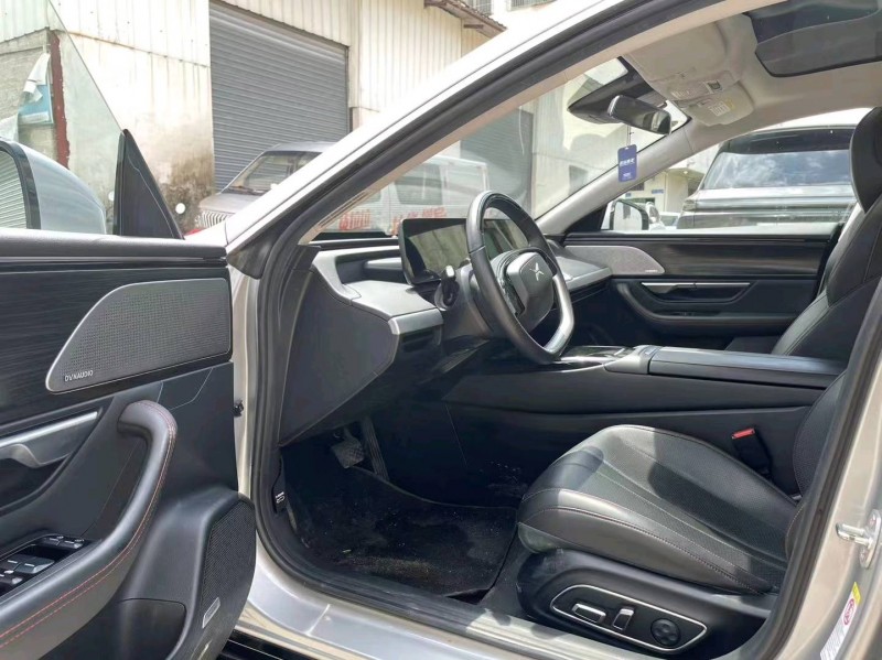廣州21年小鵬汽車p76