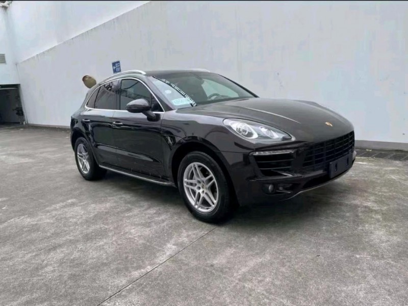 东营16年保时捷Macan3