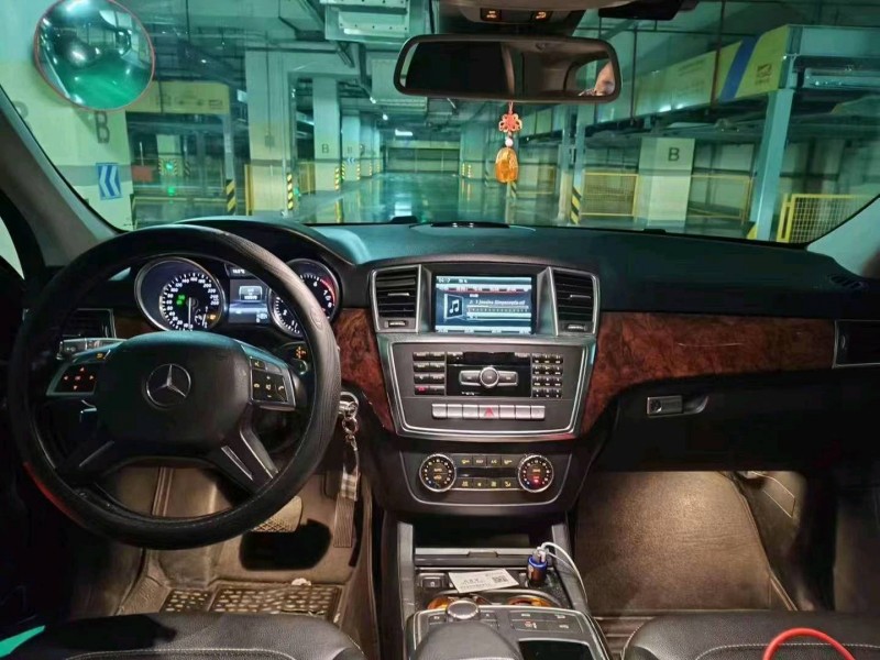 湖州13年奔馳ML8