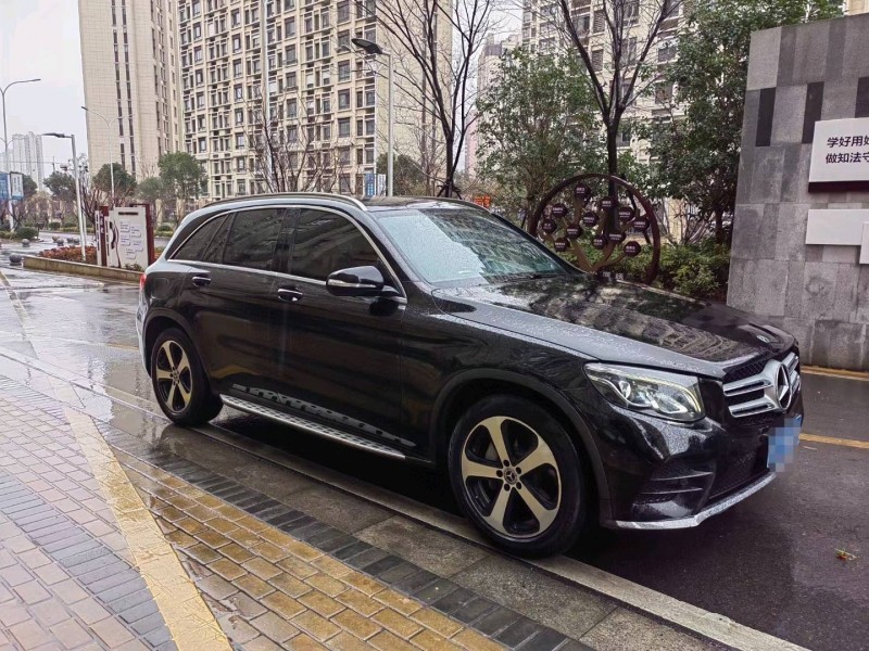 苏州19年奔驰GLC2