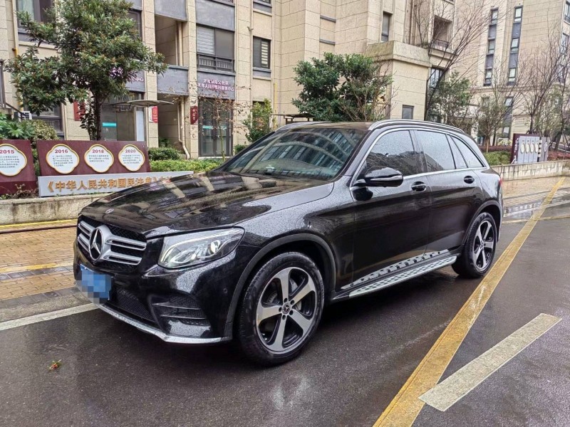 苏州19年奔驰GLC3