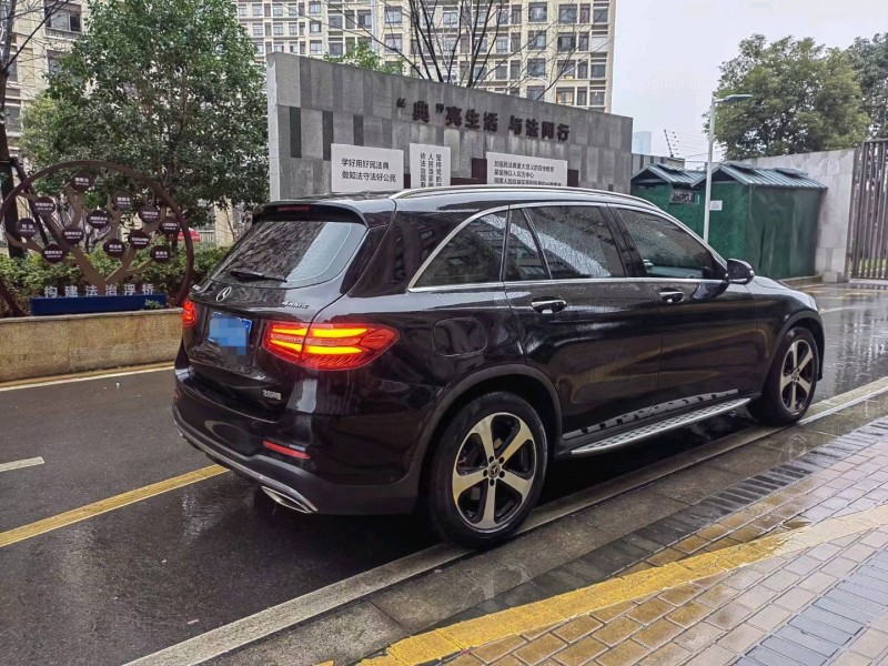 苏州19年奔驰GLC8