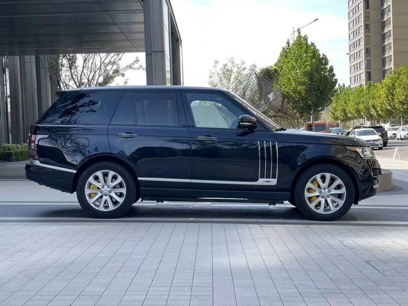 徐州17年路虎揽胜行政8