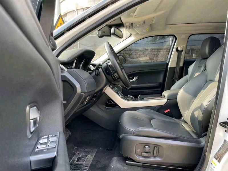 枣庄17年路虎极光5