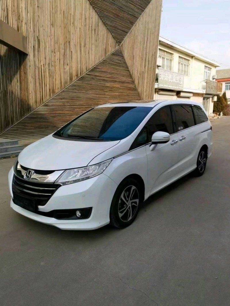 枣庄17年本田奥德赛3