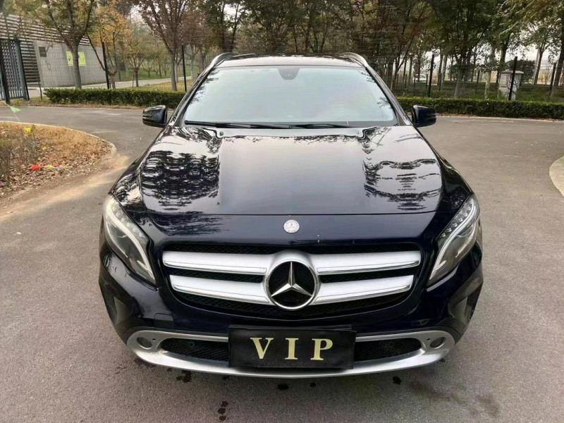 济南15年奔驰GLA1