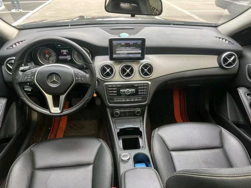 济南15年奔驰GLA4