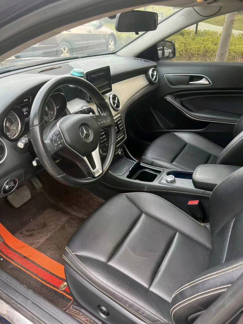 济南15年奔驰GLA5