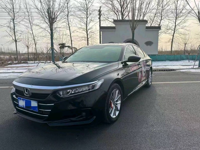 邯郸23年本田雅阁2