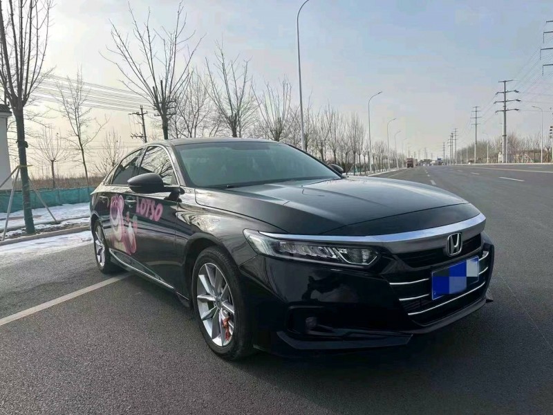 邯郸23年本田雅阁3