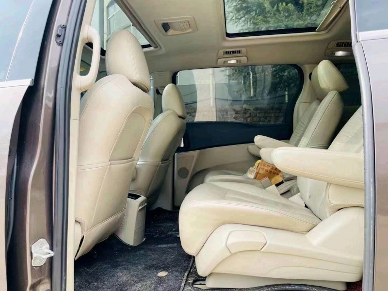 东营16年别克GL84