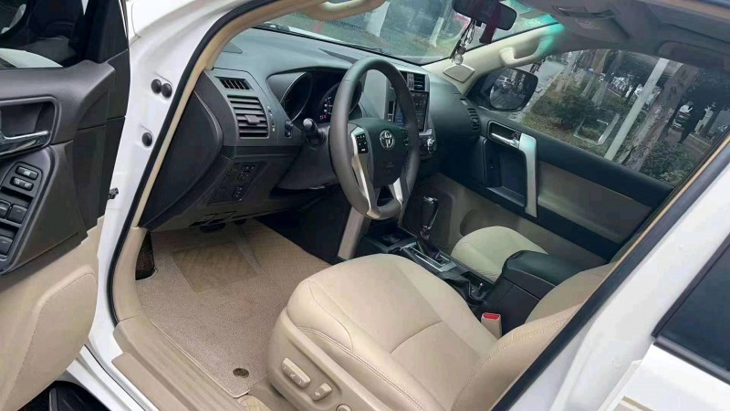 邯郸13年丰田普拉多4