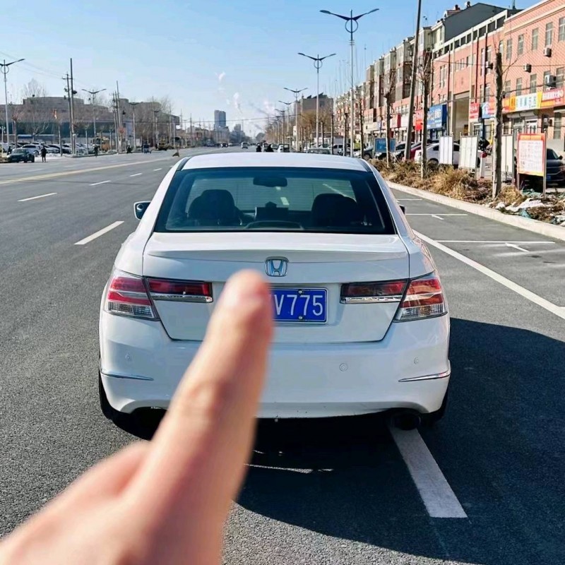 聊城13年本田雅阁5