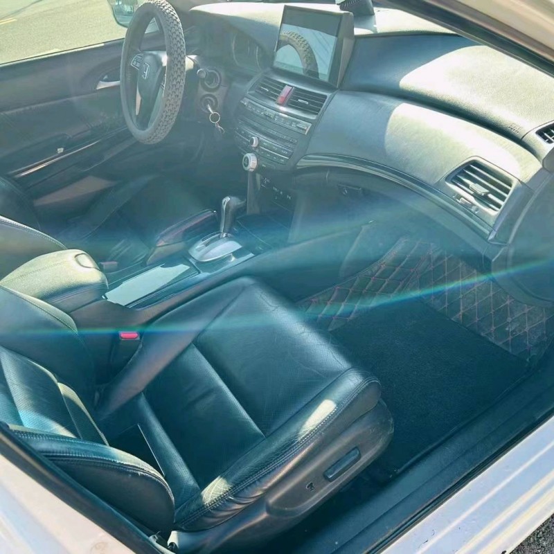 聊城13年本田雅阁7