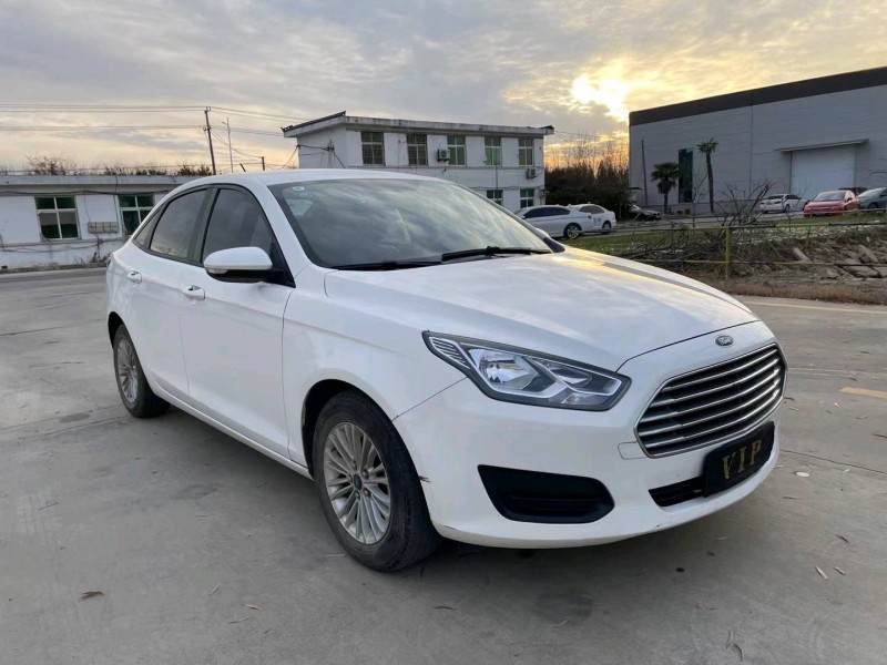 徐州18年福特福睿斯3