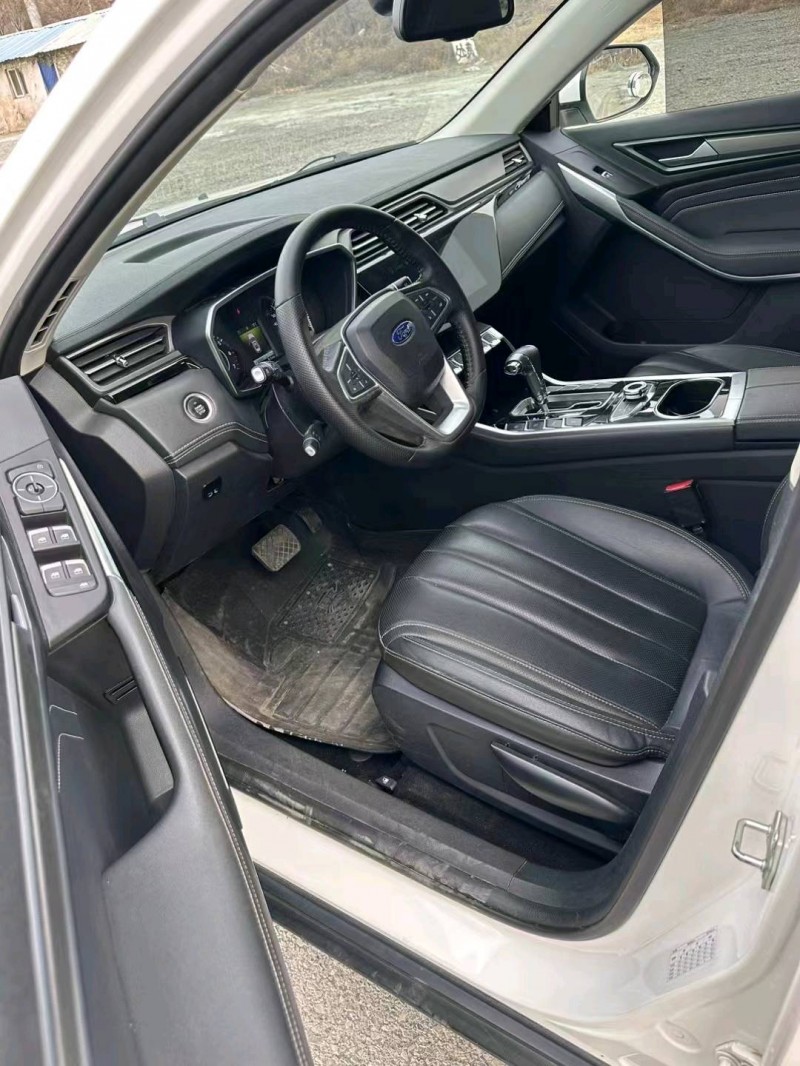 邯郸21年福特领界8