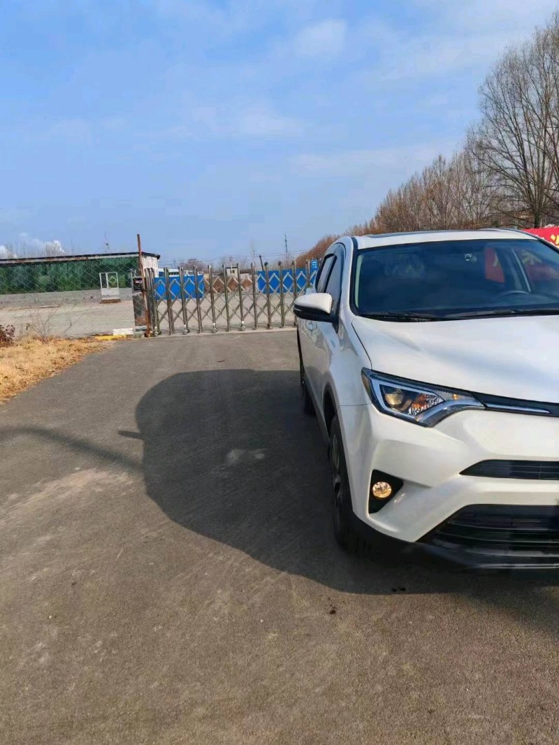 枣庄19年丰田RAV4荣放5