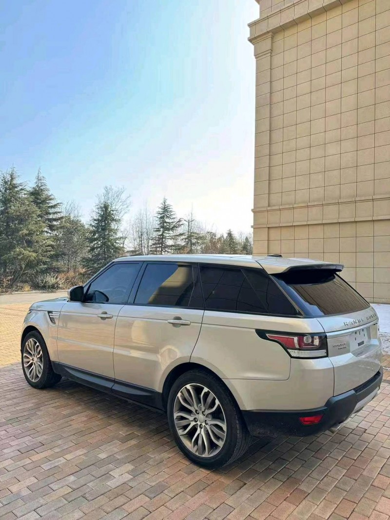 淄博16年路虎揽胜3