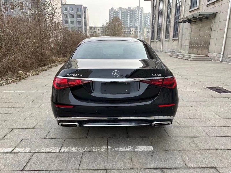 枣庄22年奔驰迈巴赫S级9