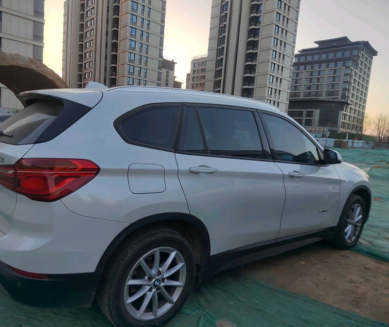 北京18年宝马X13