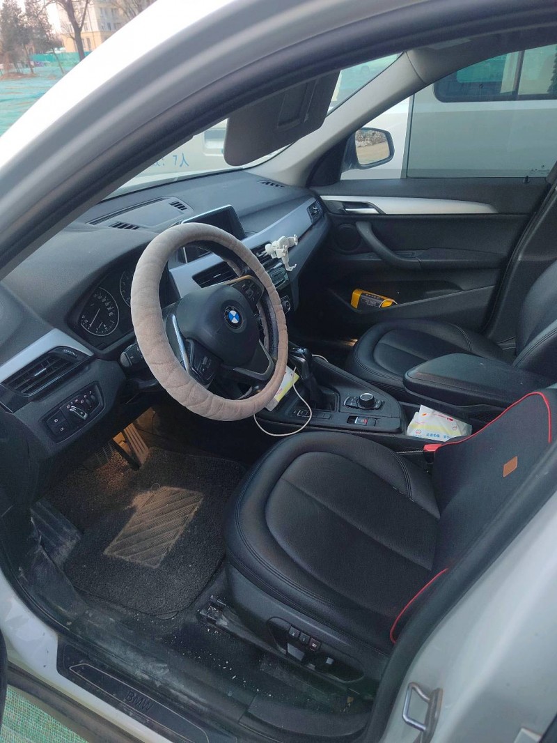 北京18年宝马X16