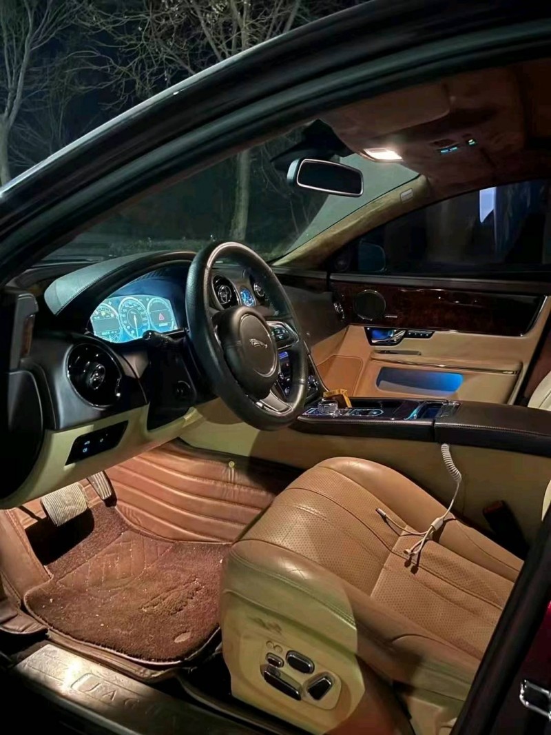 天津13年捷豹XJ6